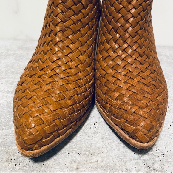 Frye Reed Cognac Woven Cut out Bootie 10M - Picture 9 of 10